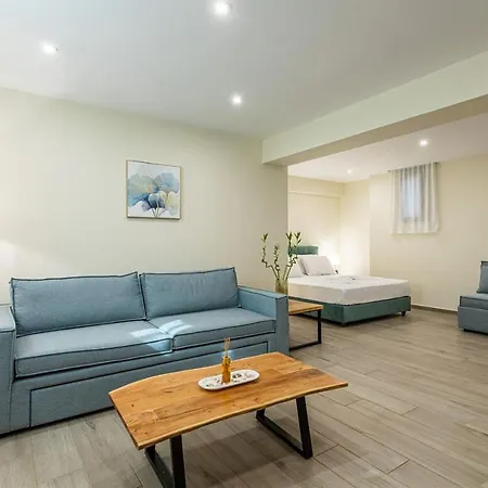 The At Dream Stoupa Apartman *