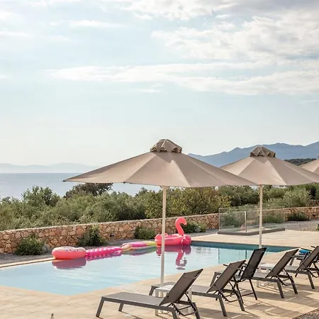 The At Dream Stoupa Apartment Levktron